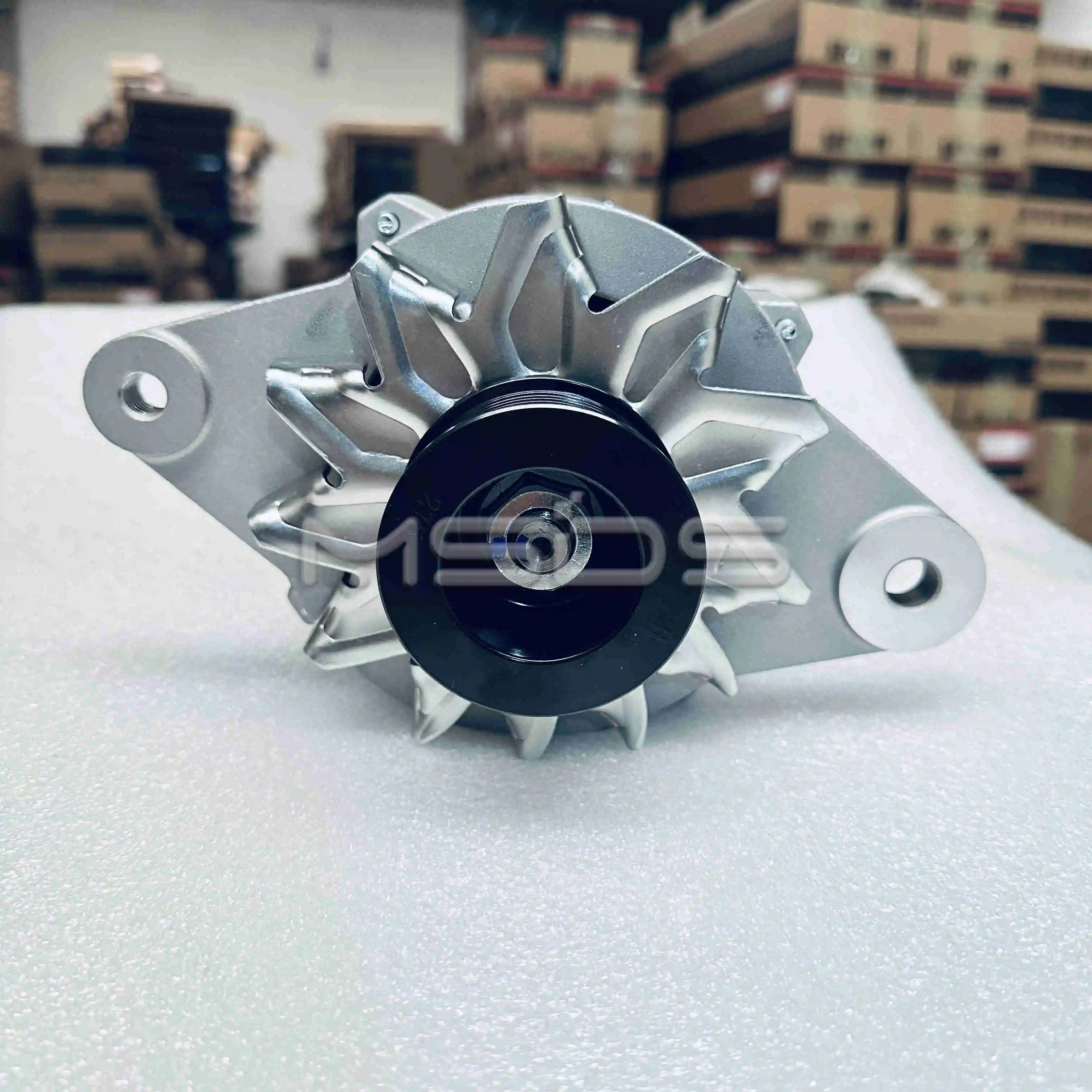 エンダマン QSB6.7 Cummins Engine Parts - High Performance Alternator