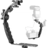 Single L-shaped dual hot shoe support