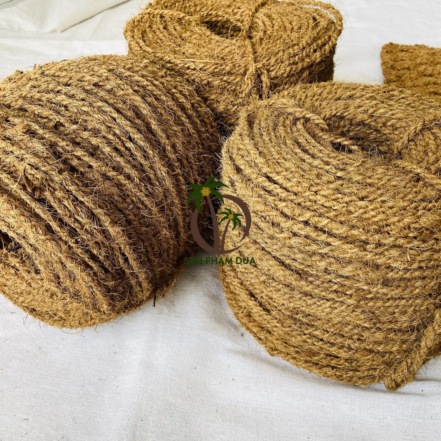 WHOLESALE COCONUT COIR ROPE/ COCONUT FIBER ROPE/ COCONUT ROPES ROLL ...