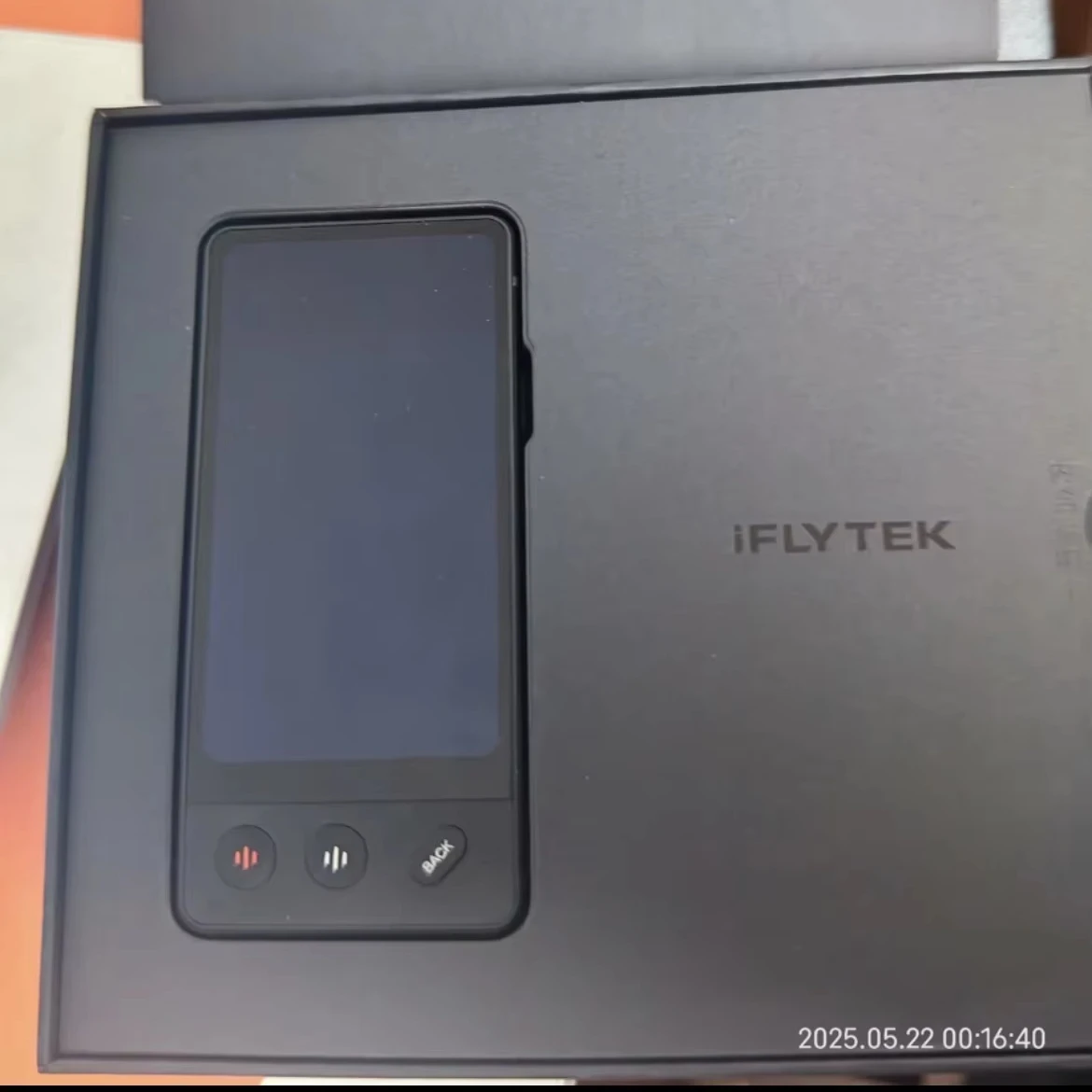 iFLYTEK 翻訳機 MIRROR 2.0 ブラック開封済み未使用 iFLYTEK Smart Translator アイフライテック 翻訳機 グローバル通信2年