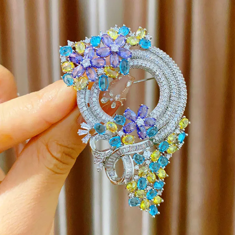 TIANSHE Jewelry Heavy Industry Copper Zircon Wreath Brooch Elegant