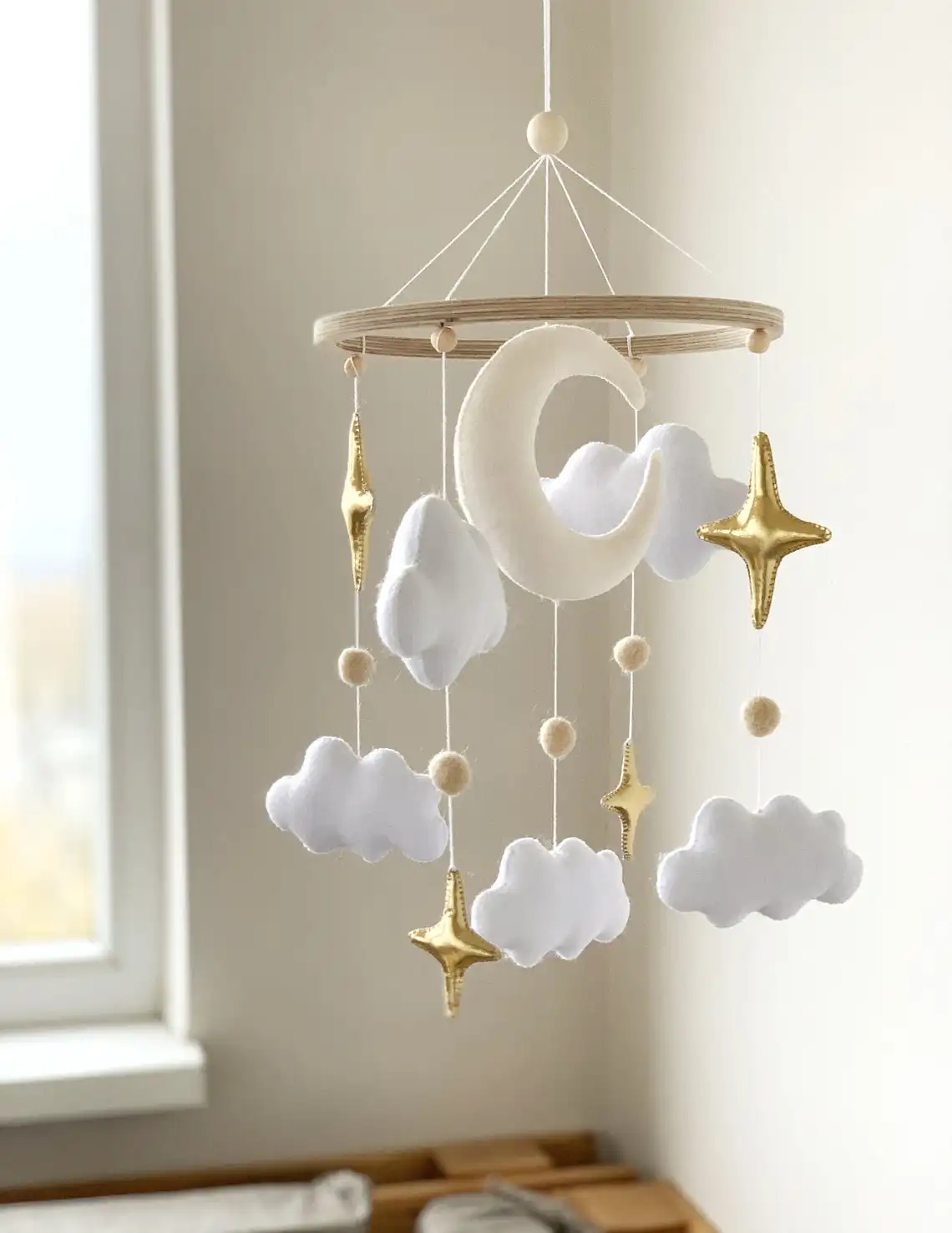 Nordic Пользовательские Декоративные baby shower подарок музыкальный Войлок мальчик девочка золотой звезды и луна облака детская кроватка Мобильная ясли