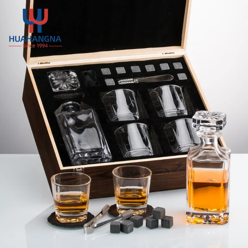 HUAHANG Custom Etched Crystal Glass Liquor Rock Whisky Decanter Set 5 Pack Old Fashioned Whiskey Wooden Gift Box Transparent