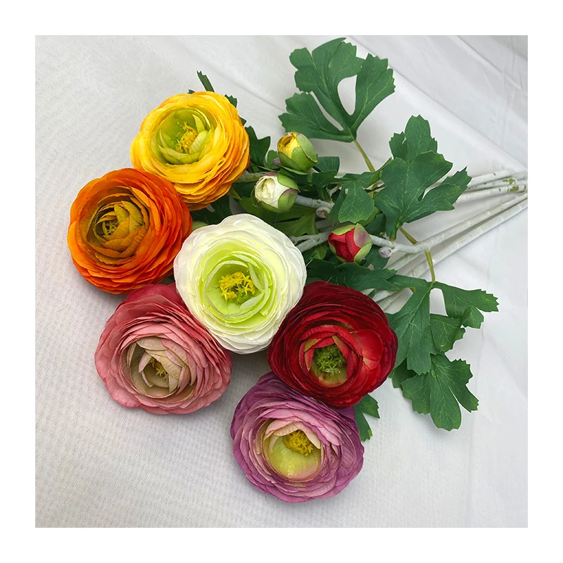 Dites adieu aux fleurs fanées avec un mur floral artificiel durable