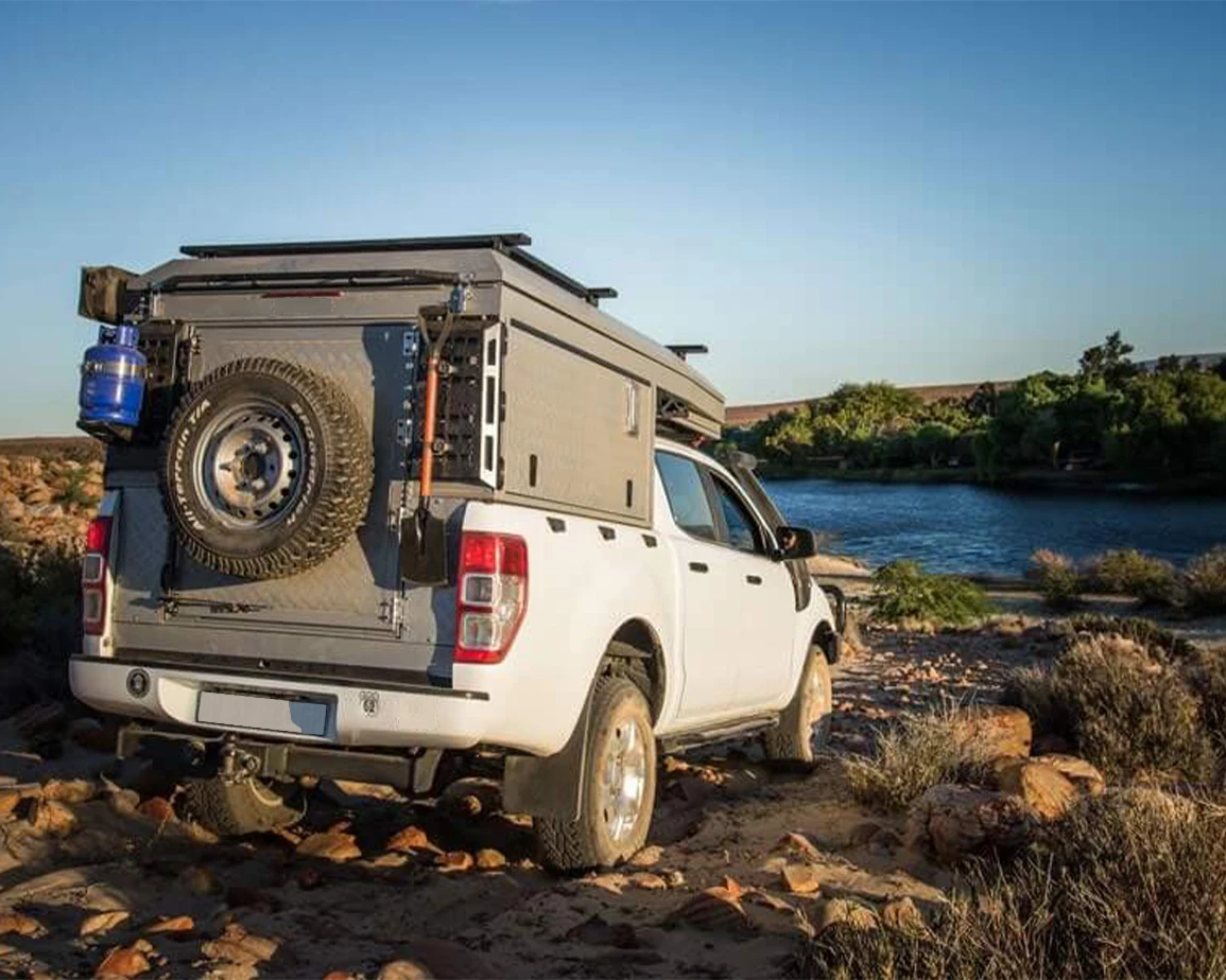 Alu-Cab-Canopy-Camper-01.jpg