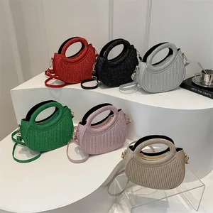 New Designer Arriving Women's Shoulder Bag Trendy Handbag for Girls Fashionable Women's Crossbody Bag