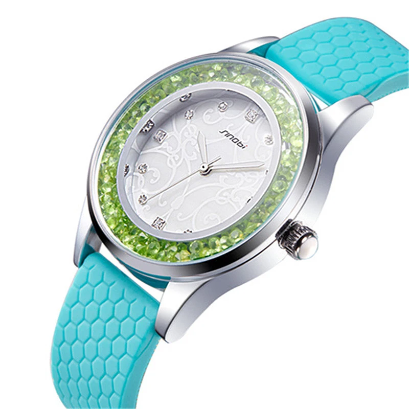 Женские кварцевые часы с муассанитом