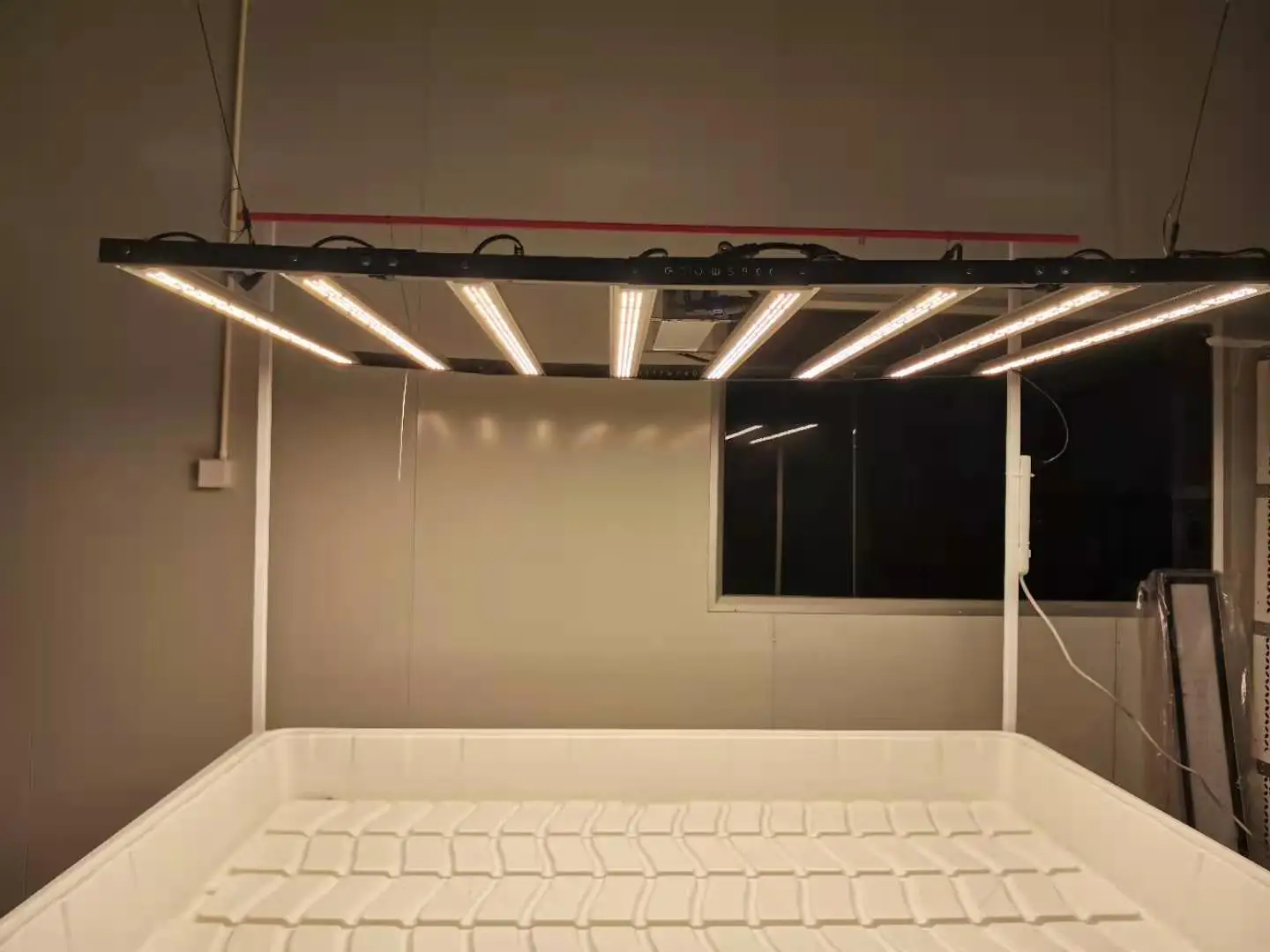 Growspec Hydroponics System Indoor Growing System Commercial Led Grow