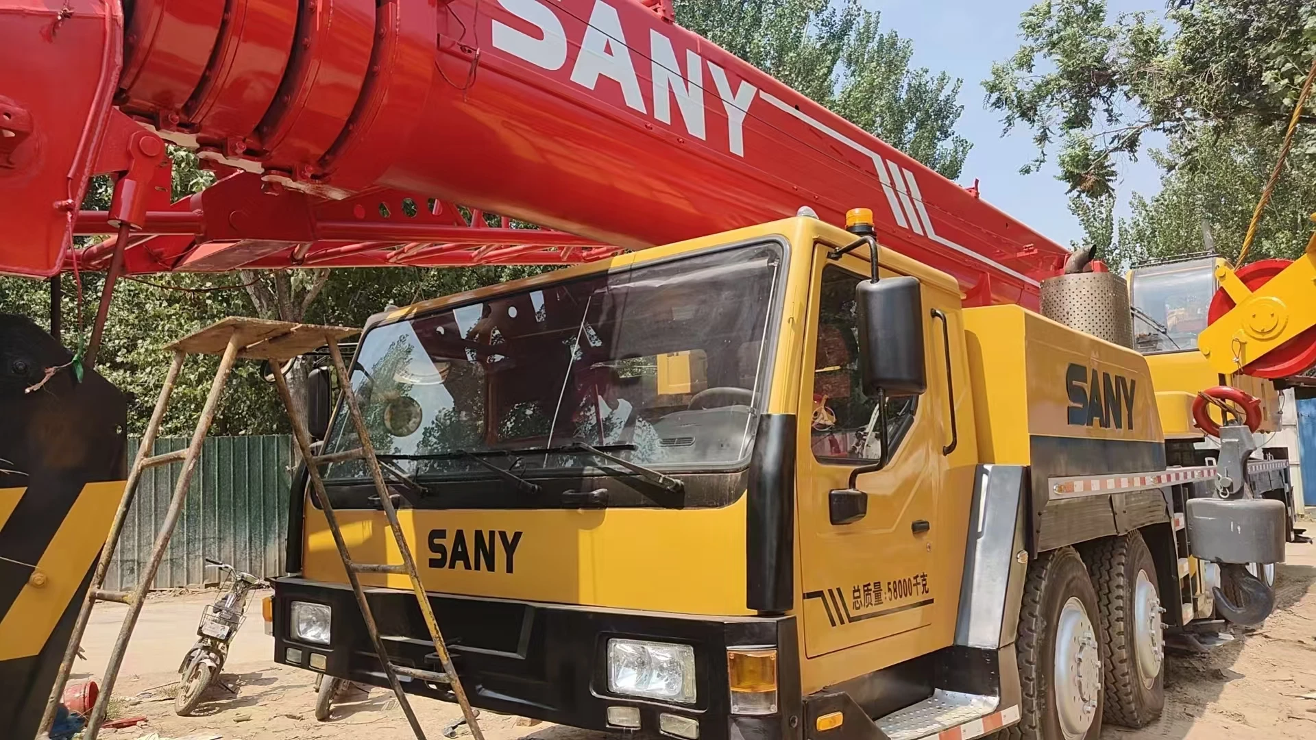 SANY SRC1200 80t/100T/120 TONS Mobile Crane 100 Ton Truck Crane Unic Crane Price Crane with Wheels Sanny Mobile Crane 100T