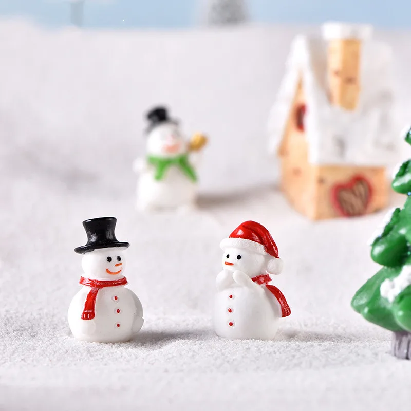 Christmas Resin Elk Santa Claus Ornaments Merry Christmas Decoration For Home Figurines Miniatures 2023 New Year Xmas Box Decor
