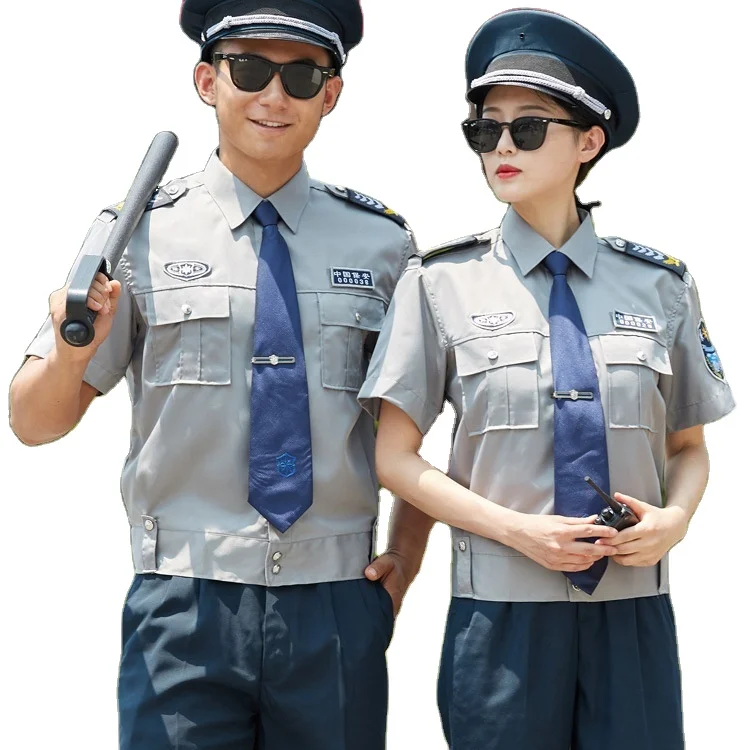 チェコ城 警備兵 制服 チェコ城 警備兵 制服 DzgYdmGV4AYWVIM.jpg:large