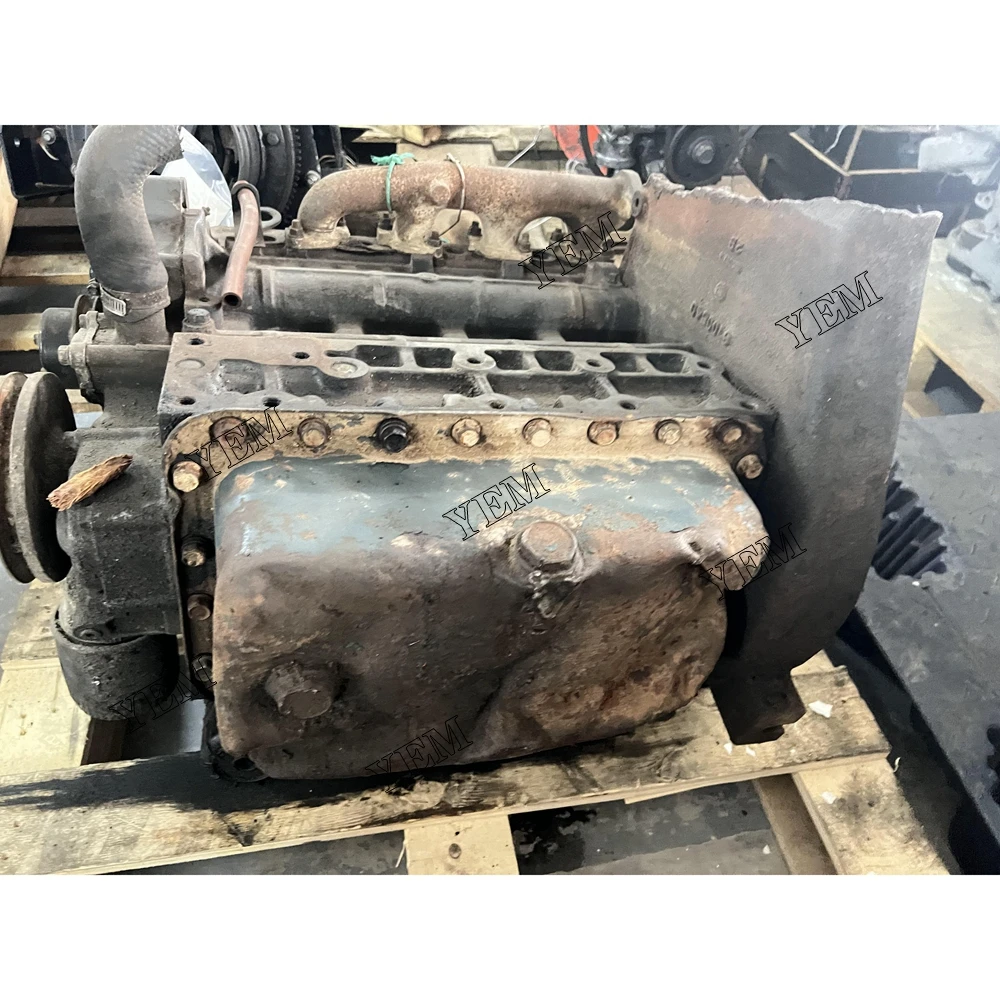 For Kubota V2203IDI Complete Engine Assy Used 3