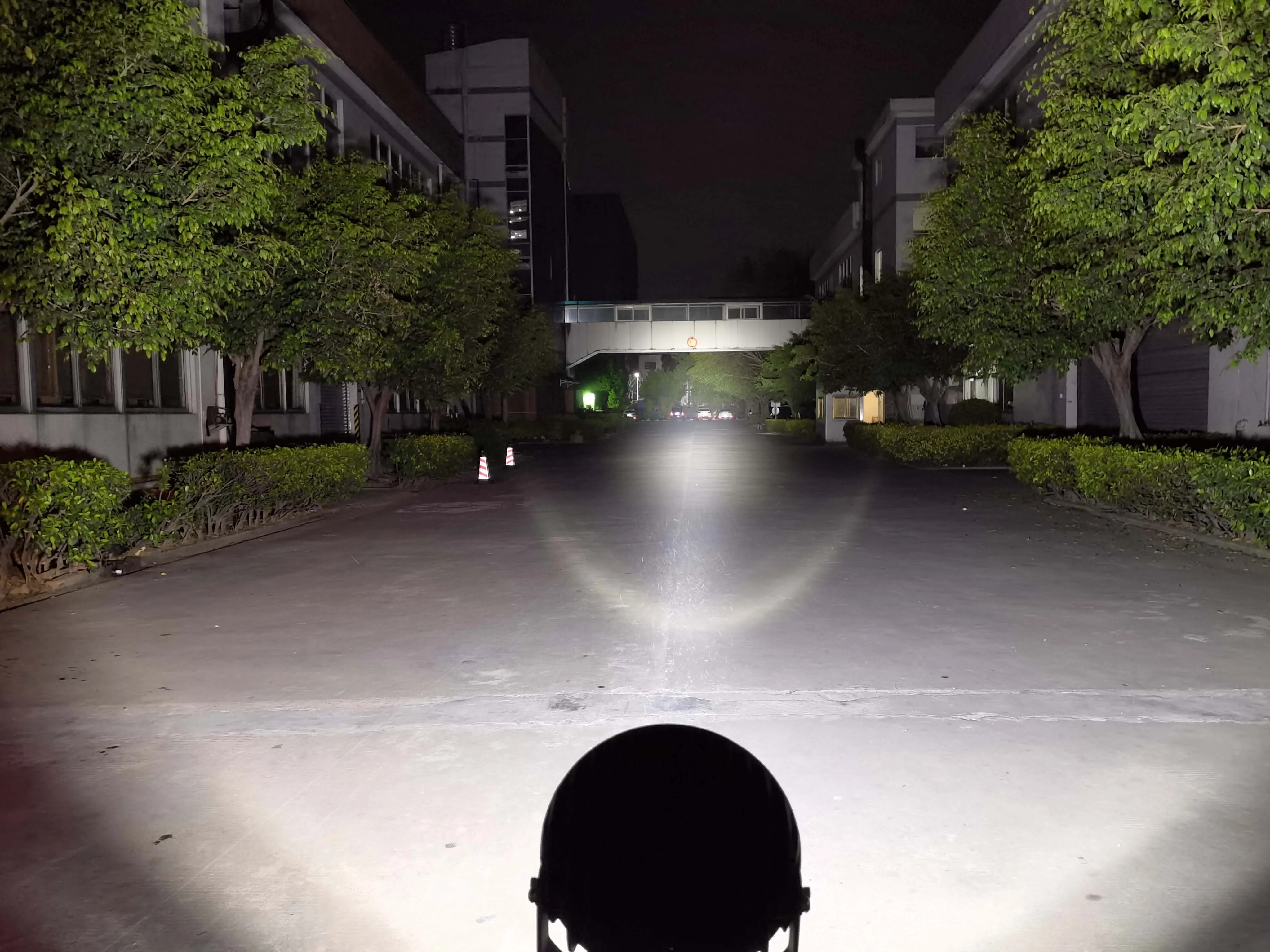 BRTLED New 9 Inch 152W 1 LED Headlight with Spot & Driving Beam IP68 Waterproof 145000 Lumens Offroad Driving Light