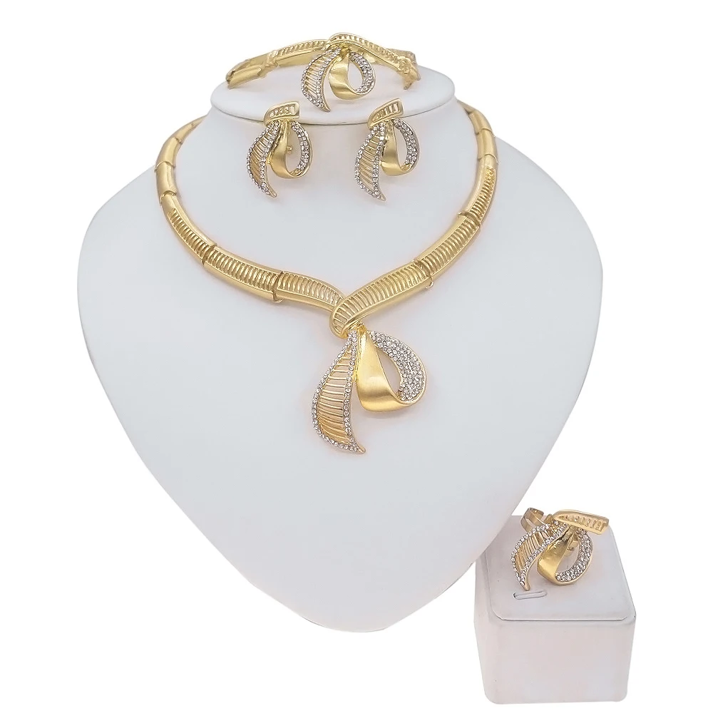 Simple Competitive Price 18k Gold Plated Jewelry Set with Rhinestone