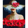 Dame mystérieuse de Rose avec le chapeau