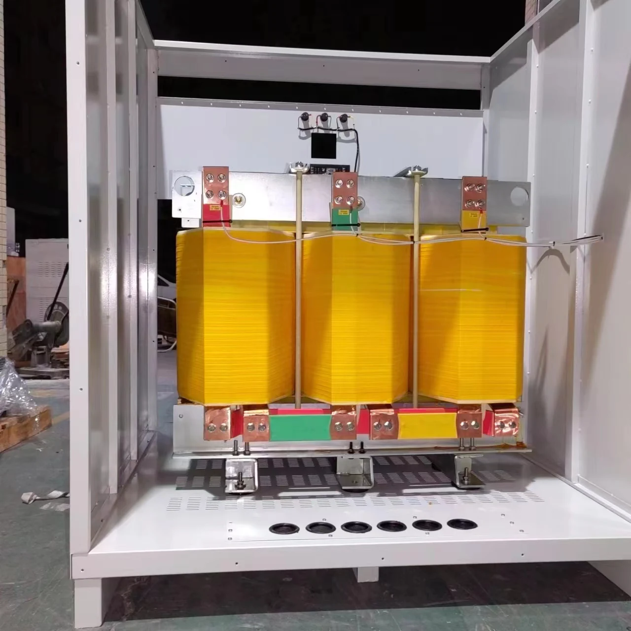 Factory Price 3 Phase Isolation Step up Step Down Transformer  500KVA 220V 380V 415V 480V 690V