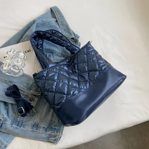 Customized Women's Puffy Quilted Shoulder Bag Puffy Shopping Bag Quilted Big Tote Carry-on Bag