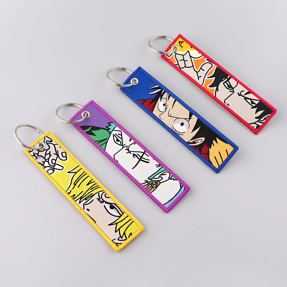 15種類のデザイン ルフィ ミニ刺繍枠 キーホルダー アニメキャラクター