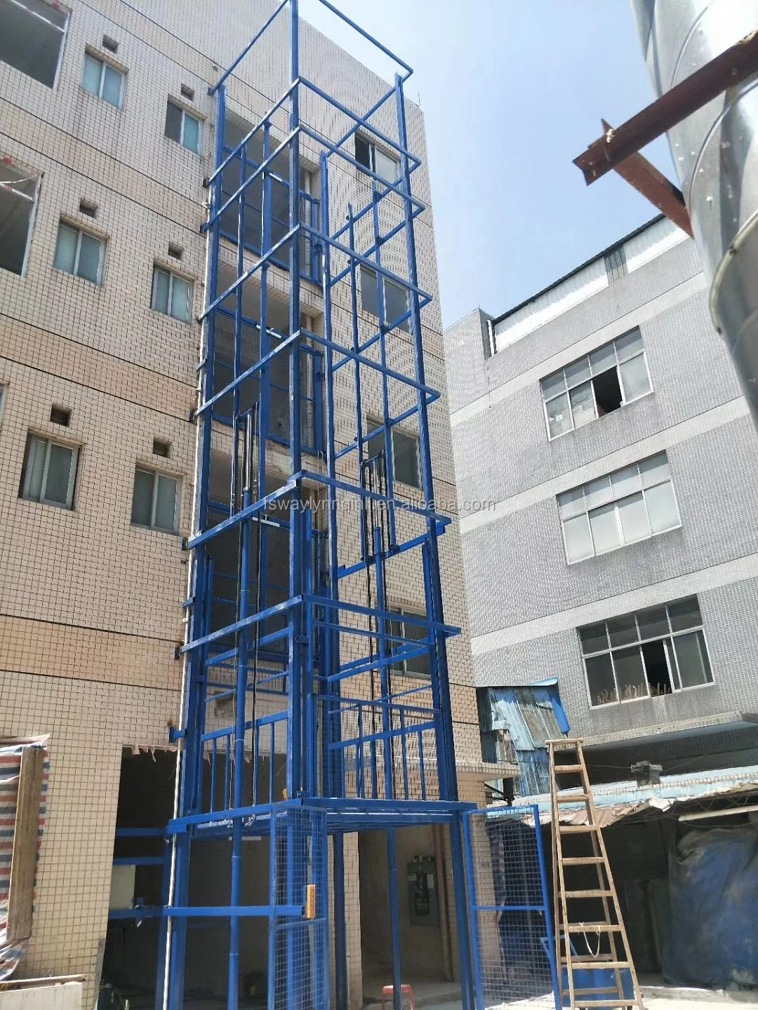 First Class Quality Goods Elevator Platform Industrial Hydraulic Vertical Guide Rail Cargo Lift with Customized Service