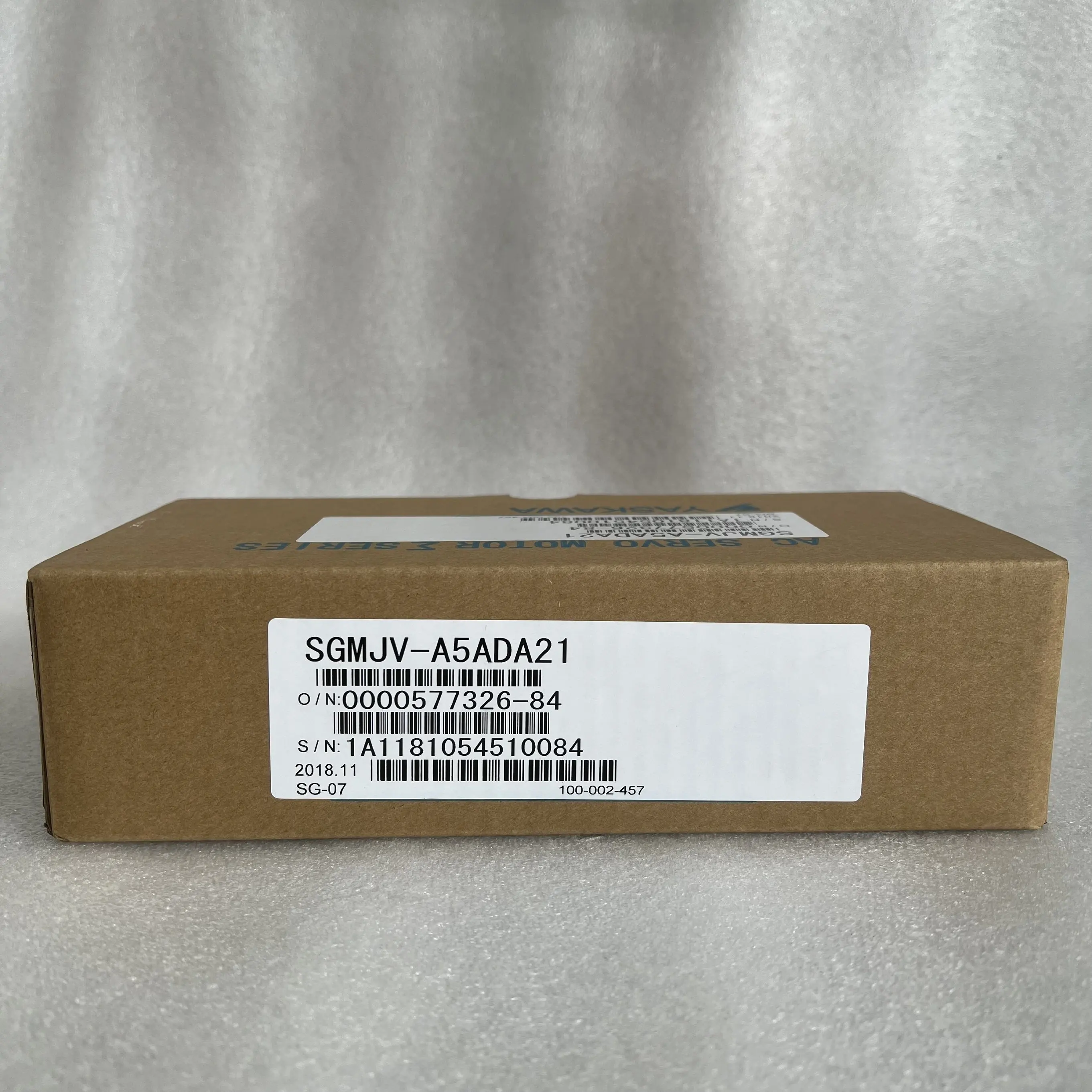 Yaskawa AC Servo Motor SGMJV-A5ADA21 Yaskawa AC Servo Motor SGMJV-A5ADA21