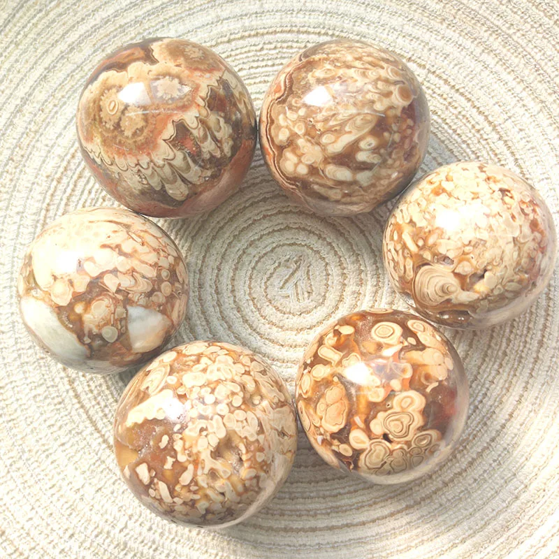 天然水晶玉　クリスタルボール　ヒーリングストーン　ナチュラルグリーン　球体 Amazon.co.jp: 水晶玉 クリスタルボール 50mm 60mm 80mm 100mm