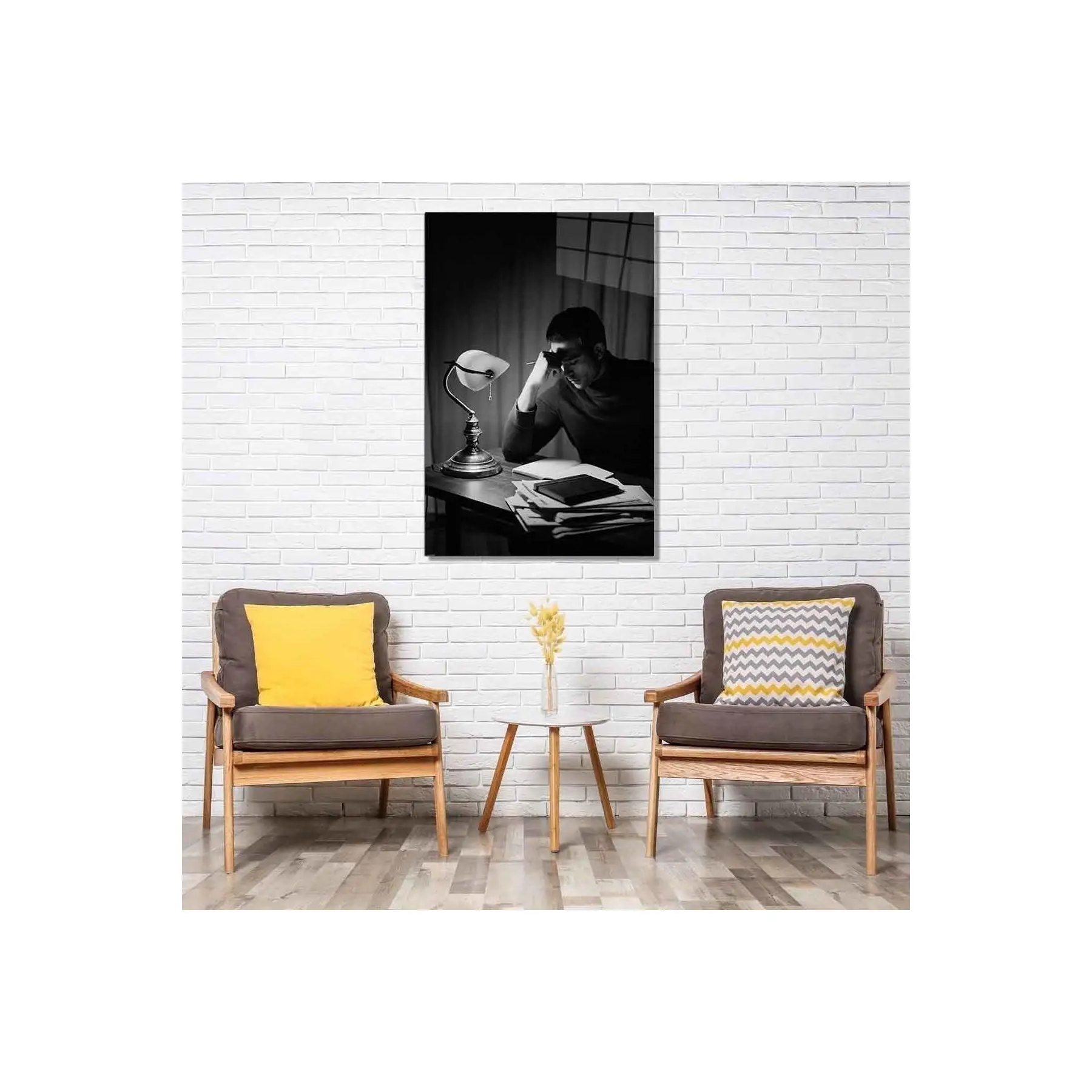 Стеклянный стол