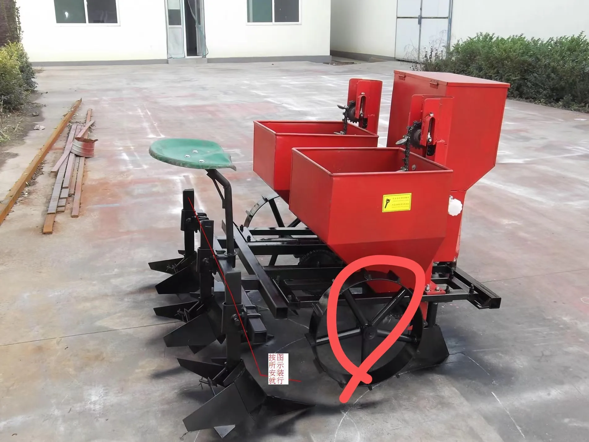 Agricultural tractor potato planters / potato seeder for tractor / potato planting sowing machine