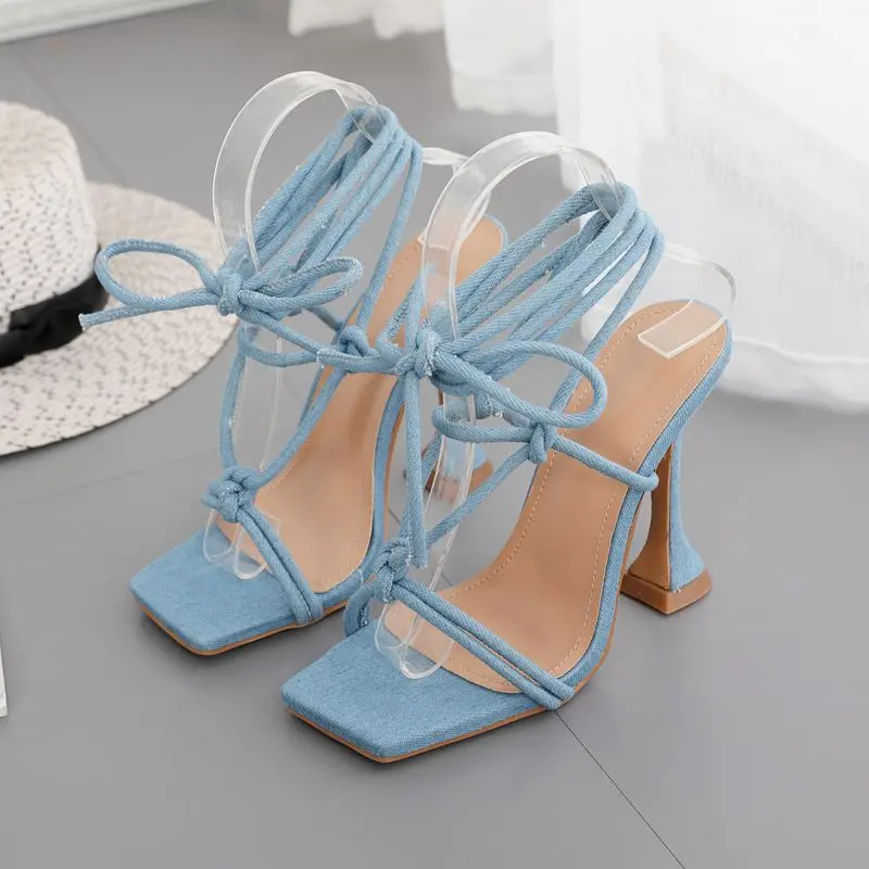 Amazon.com: Sandalias para mujer casuales de verano, sandalias gruesas de  tacón alto con hebilla en el tobillo, sandalias de moda con puntera abierta  : Deportes y Actividades al Aire Libre