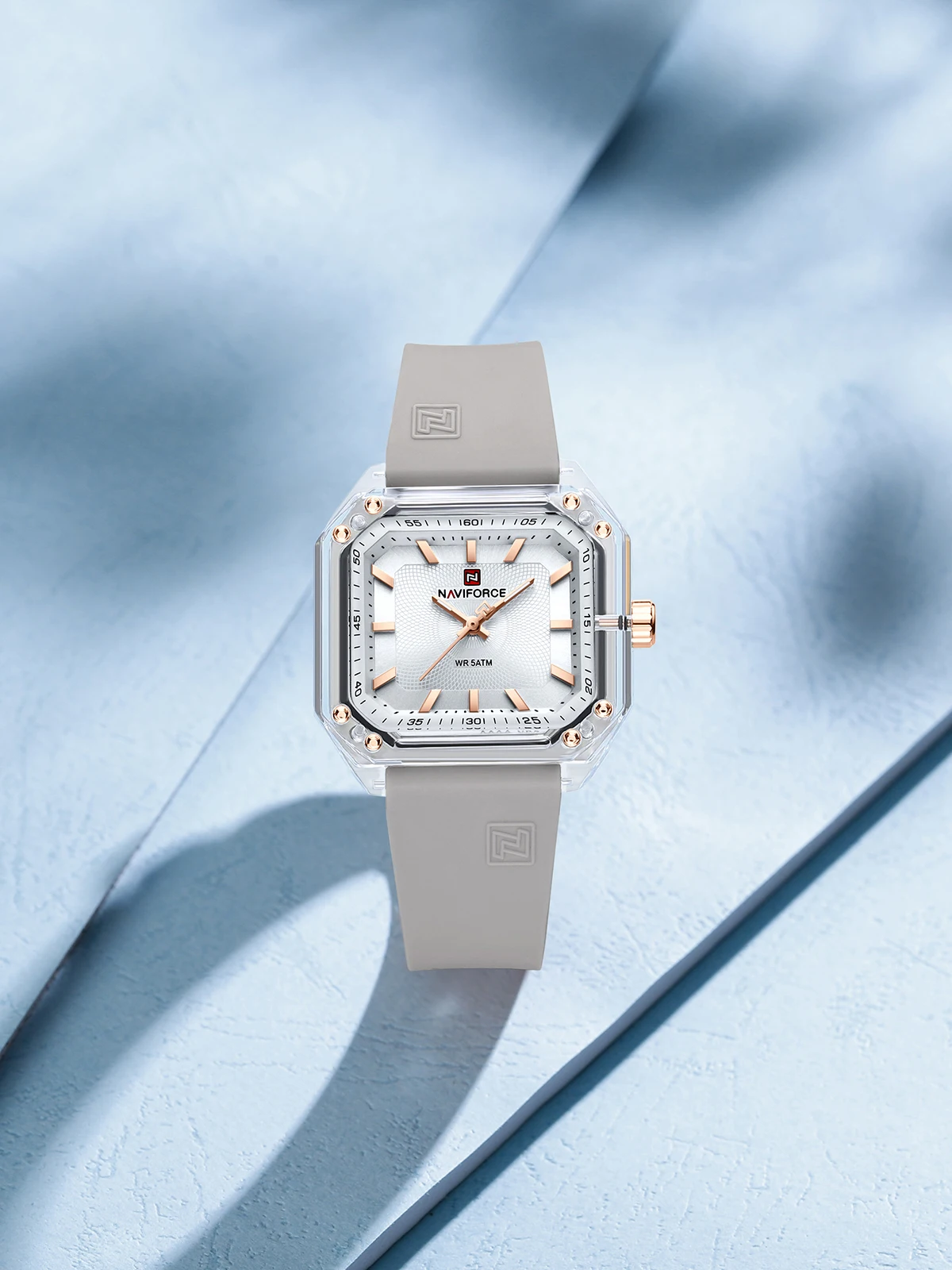 NAVIFORCE 7106 Ladies Watch Quartz Wristwatch Square Dial Sports Silicone Strap Luminous Waterproof 50M Womens Watch