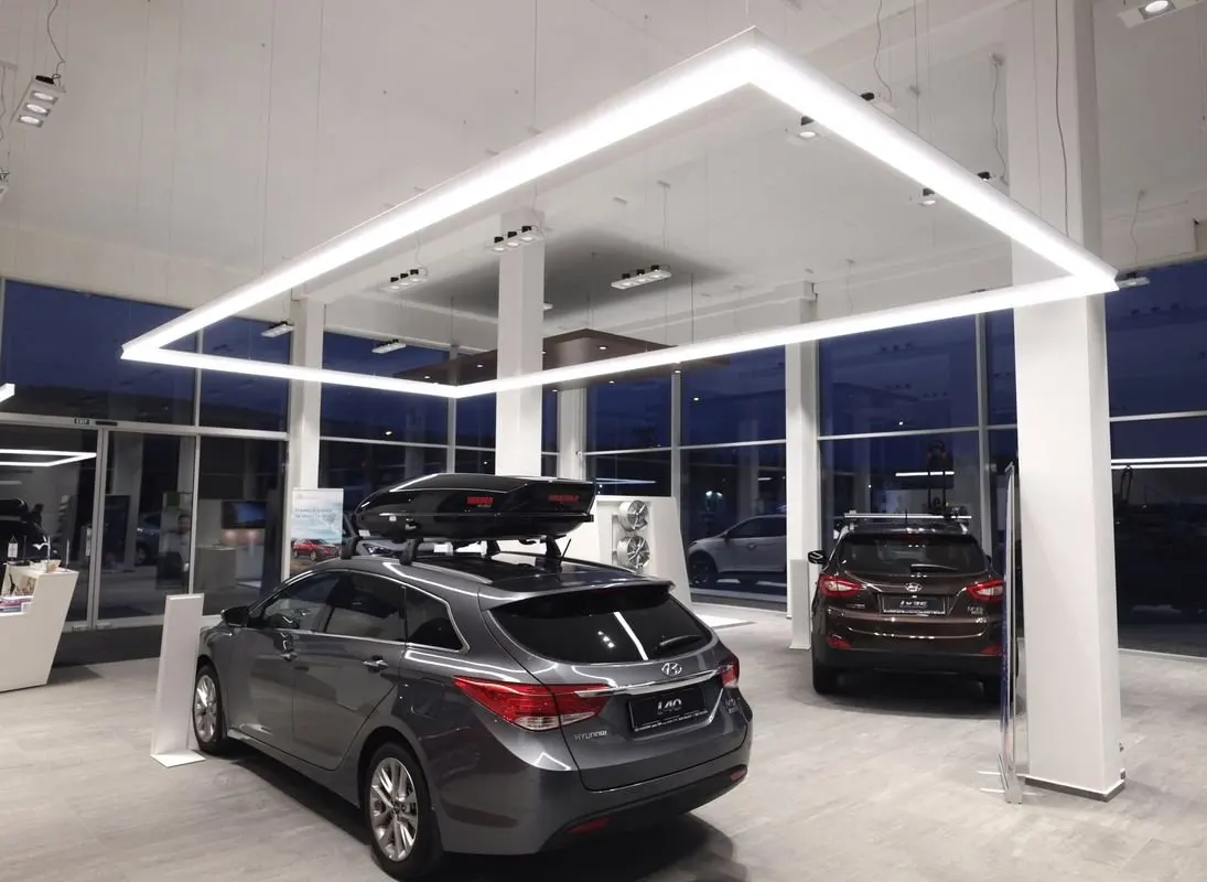 Linear LED Pendant Lighting Wall-Mounted Suspension Seamless Aluminium Connection 120cm ROHS Certified for Indoor Warehouse