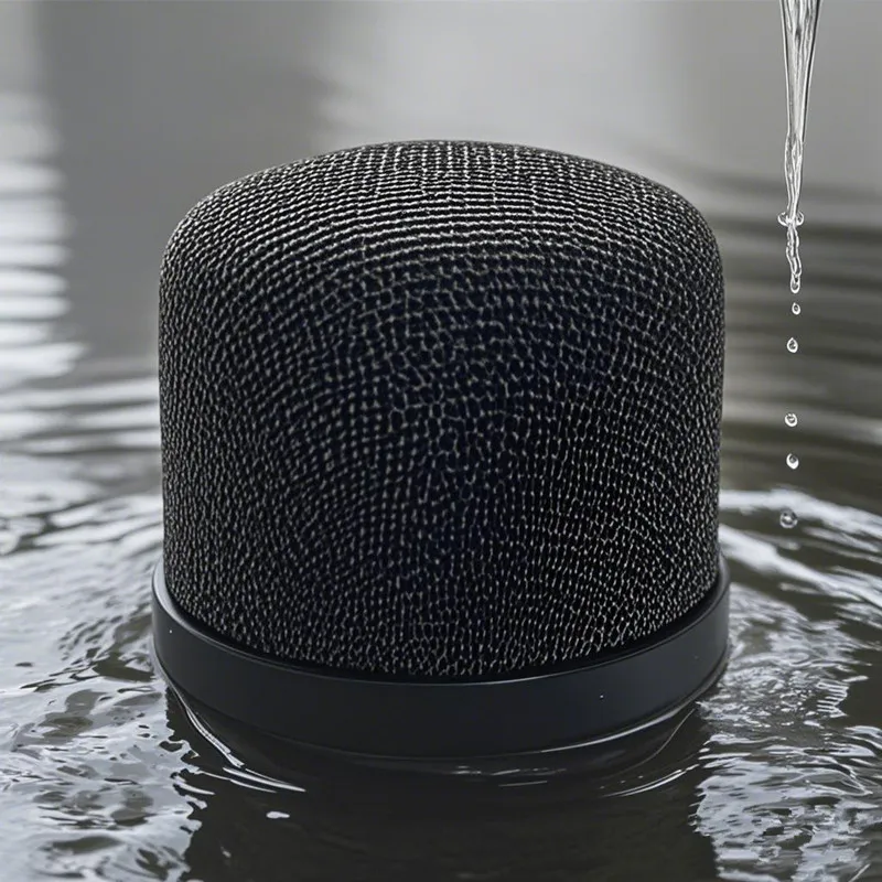OEM Customizable TWS Portable Mini Speakers Various Colors Fabric Waterproof Bluetooth Speaker Magnetic Phone Holder for Gaming
