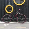 Ruota a raggi nera a 21 velocità