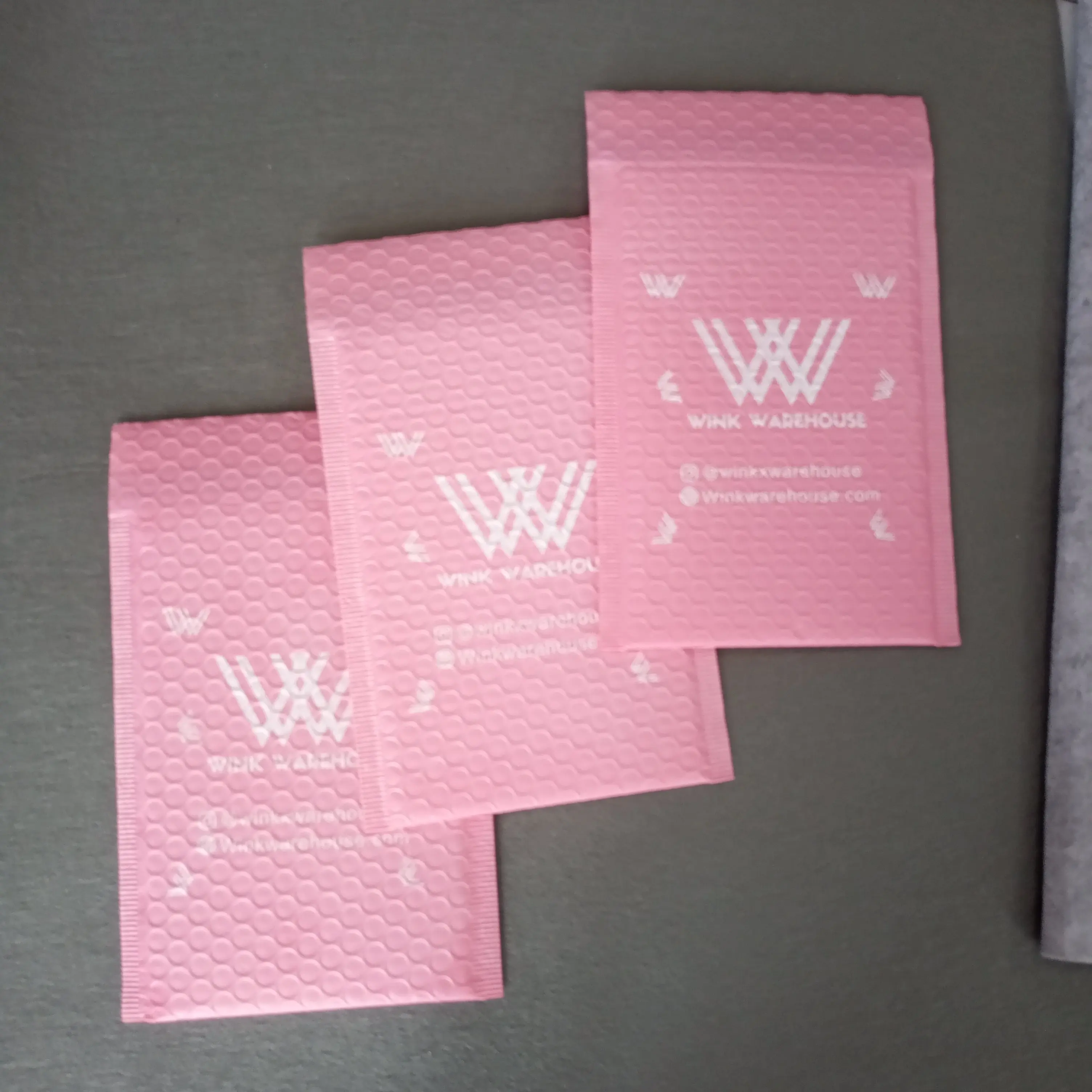 Пластиковые почтовые пакеты для одежды