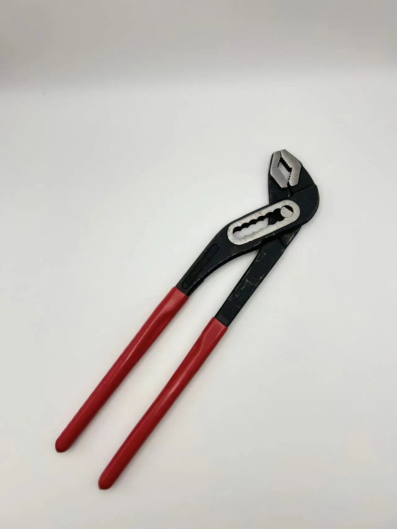 High Carbon Steel Nickel-Plated Groove Joint Plier Quality Wholesale Plastic Molded Handle Multi-Purpose Cutting Usage manufacture