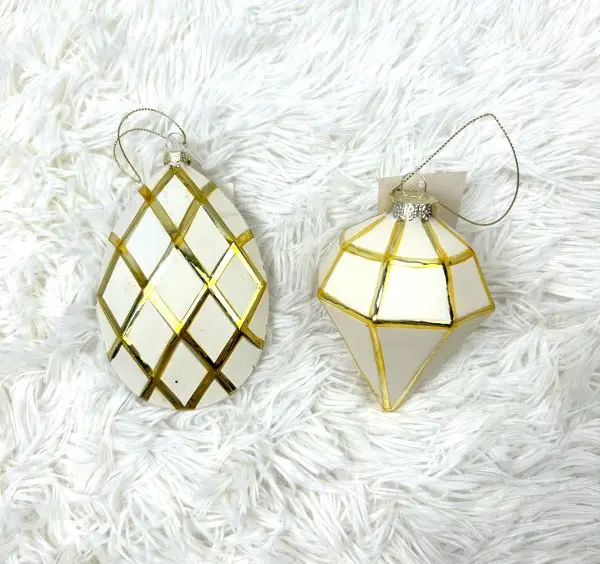 Glass Ornaments Decorative Hanging Christmas Bauble Decoration Color White with Gold Christmas Glass Balls