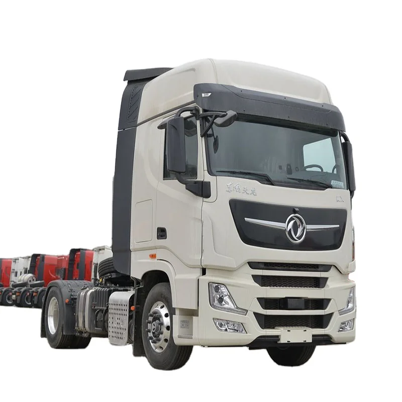 Left Steering Automatic Dongfeng Mini Tractor Chenglong Tractor Trucks 4*2 M3 CNG Type Engine Semi Trailer  Tractor Truck