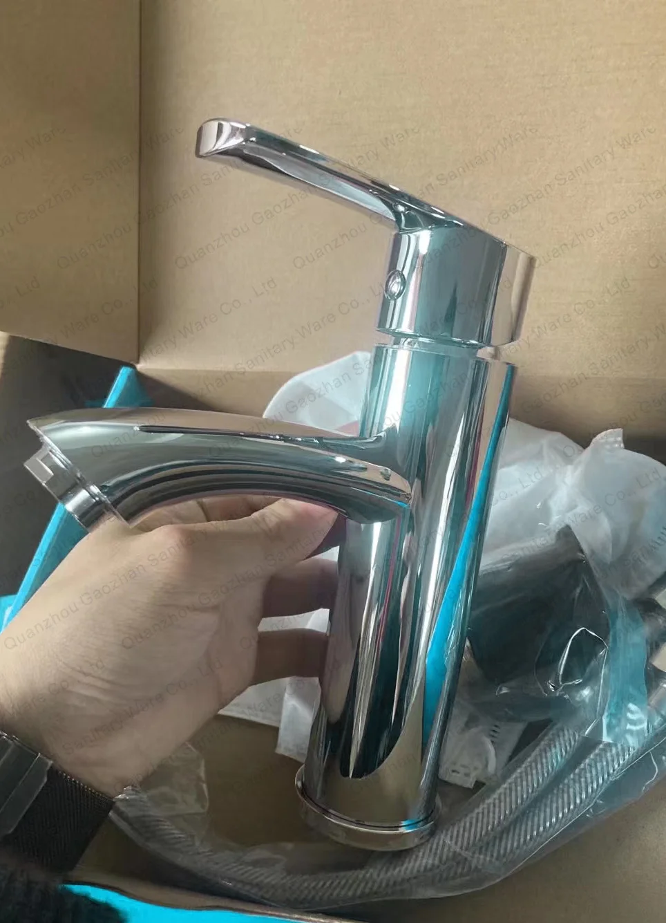 Modern Single-Hole Bathroom Faucet Tap Factory Supplier's Cheap 680g ...