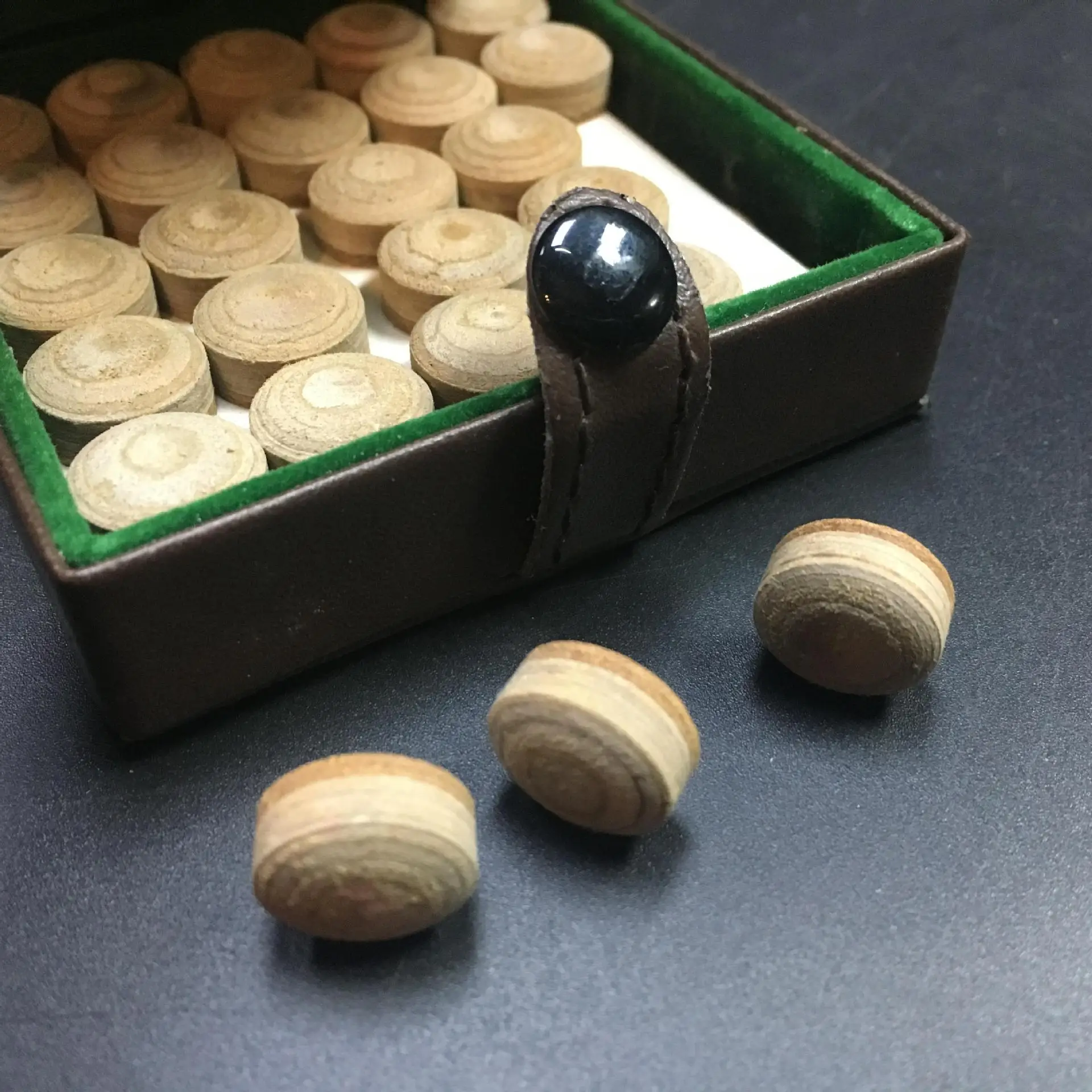 7 Best Pool Cue For Advanced Players - Billiard Guides