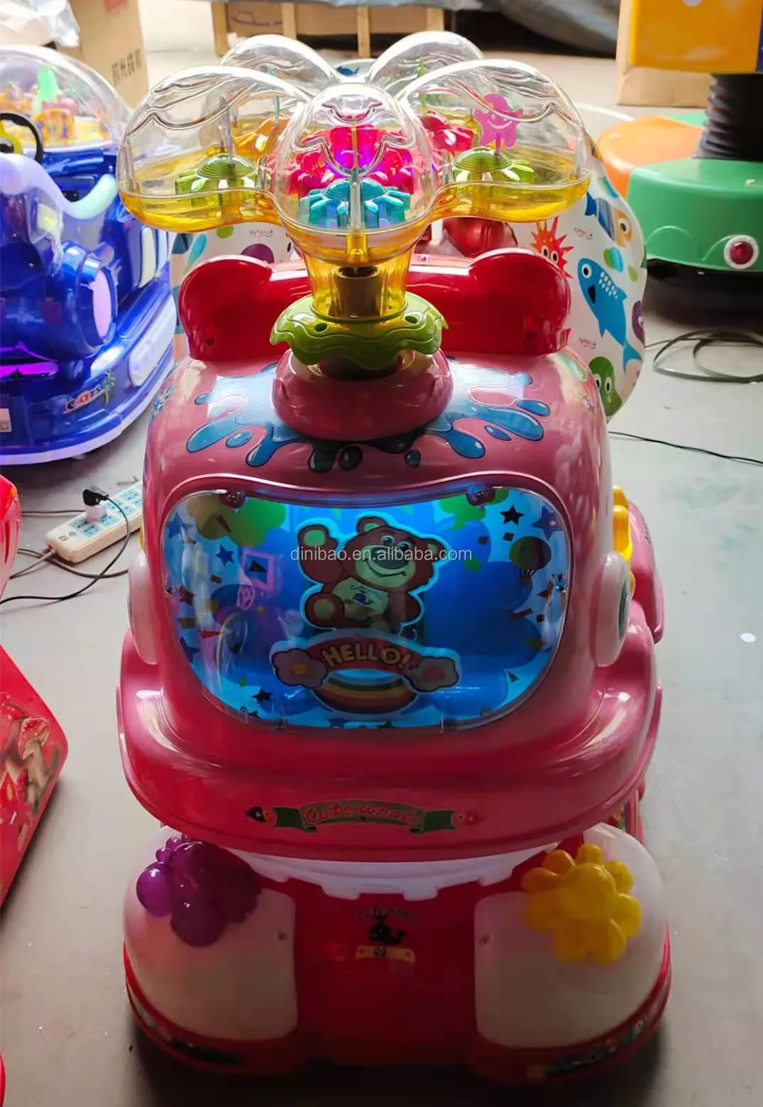 2024年特別設計のかわいいクジラの子供向け乗り物ゲーム機、コイン式ゲーム機販売中