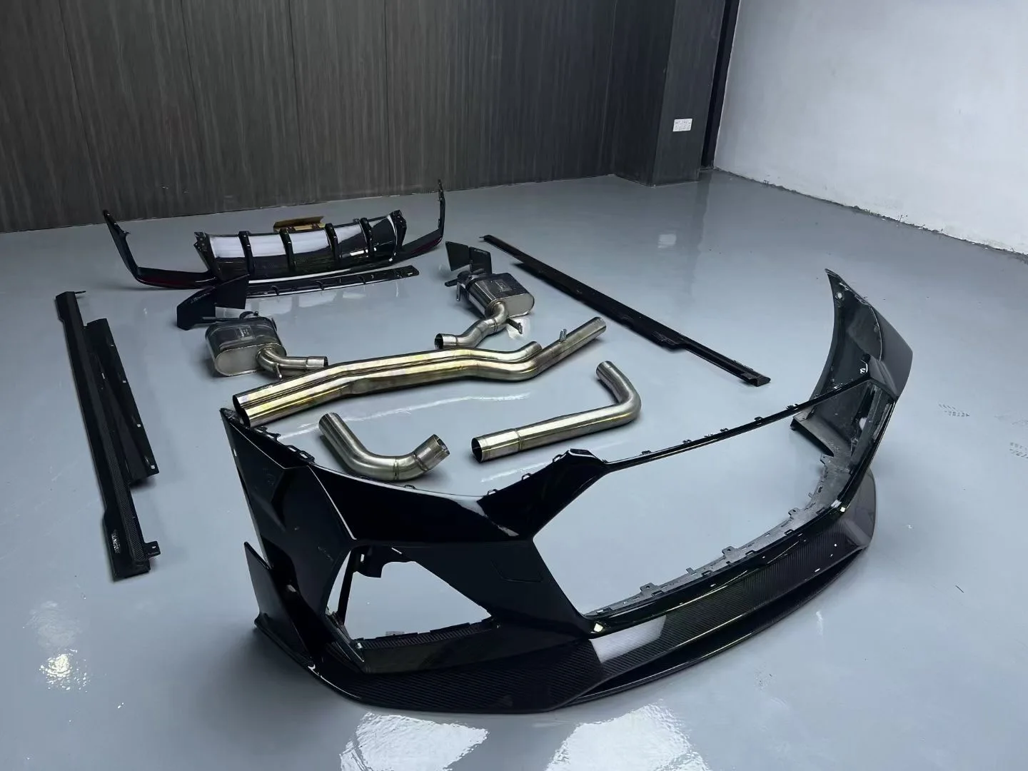 Body Kit Bumper Frente Difusor Traseiro Saias Laterais para Audi RS6 foto 3