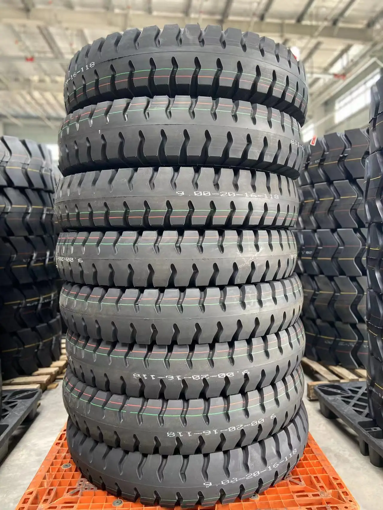 China Best Performance Palm Tree Oil Truck Tires Light Truck Tires 16