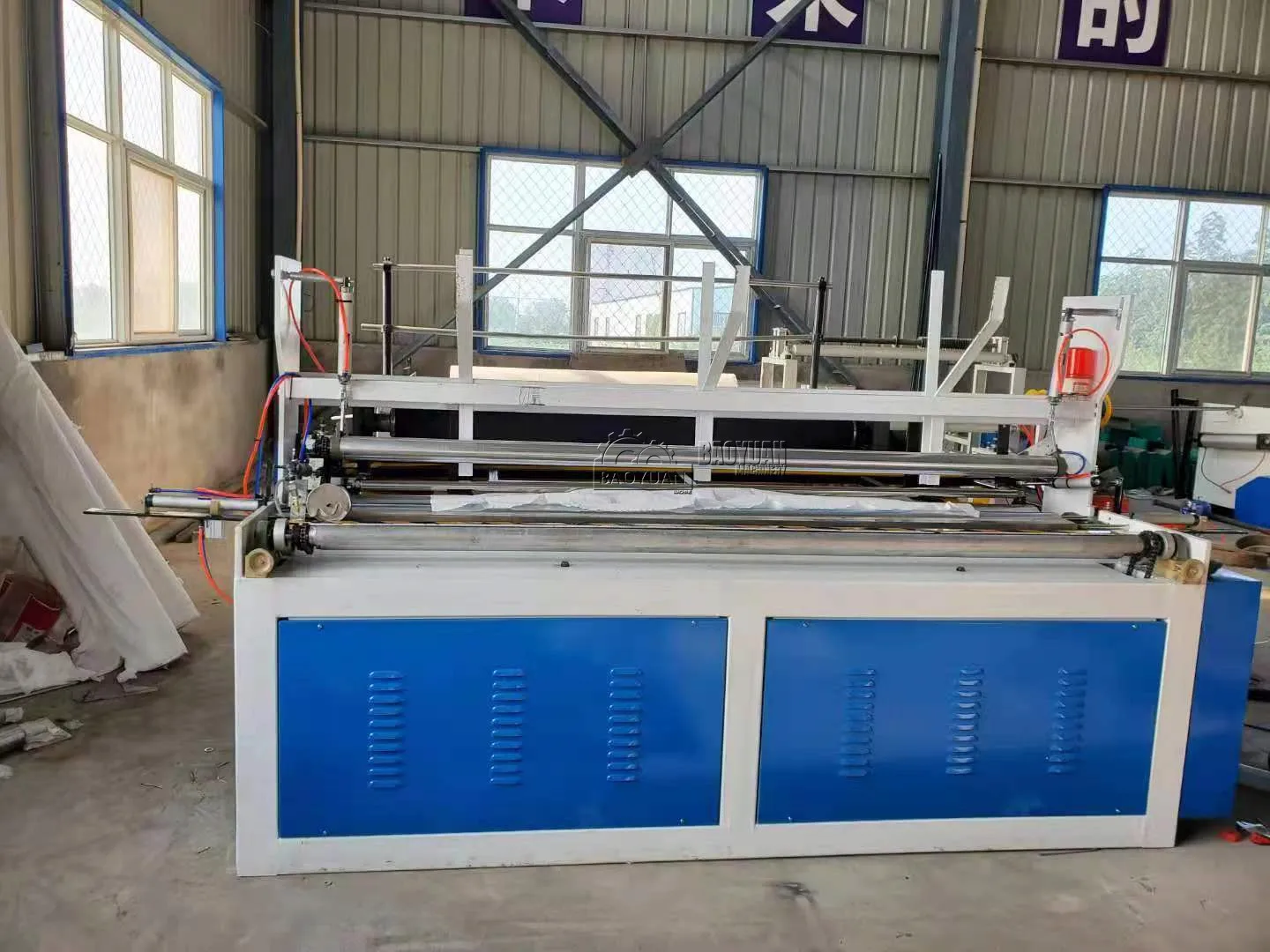 Tissue Toilet Paper Making Machine Production Line Jumbo Roll Toilet Paper Rewinding Cutting