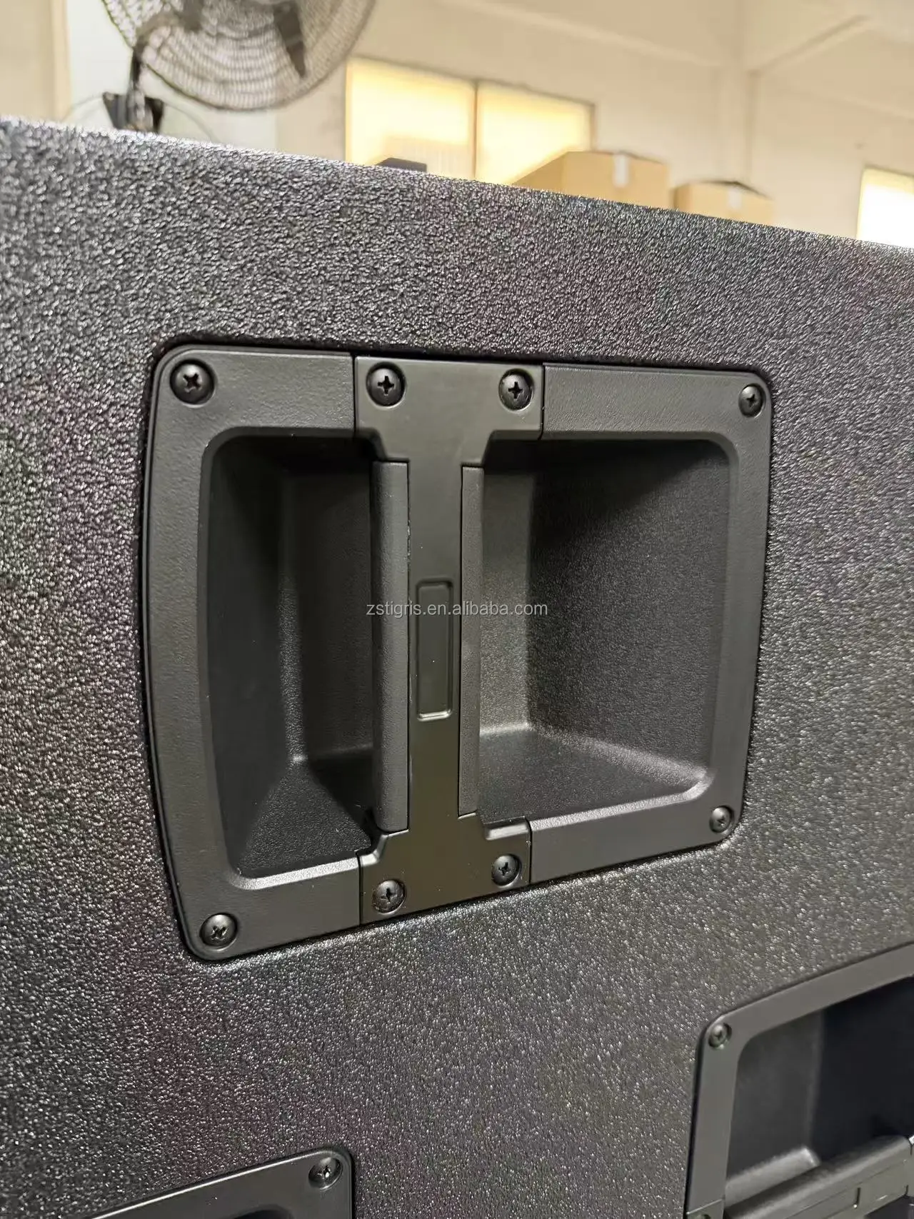 Dual 18 Inch Active Subwoofer with 3600W RMS Power for Professional ...