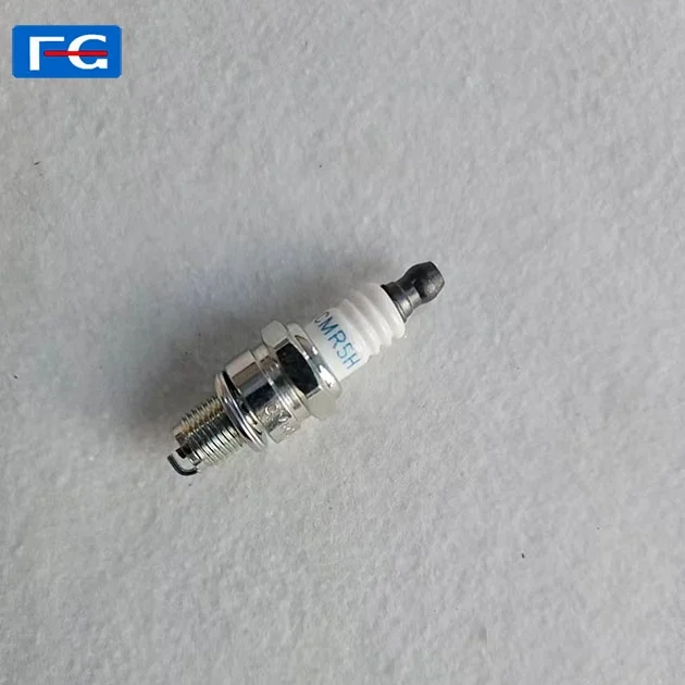 Low Price Small  Spark Plug   CMR5H  CMR6H  Chain Saw Spark Plug for Two Stroke Engine