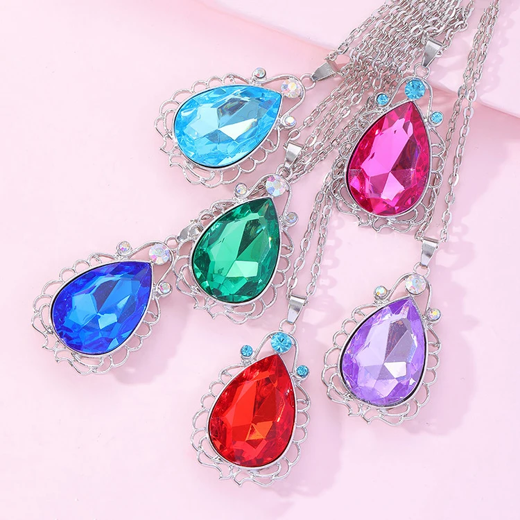 Wholesale Fashion Alloy Rhinestone Necklace Princess Amulet