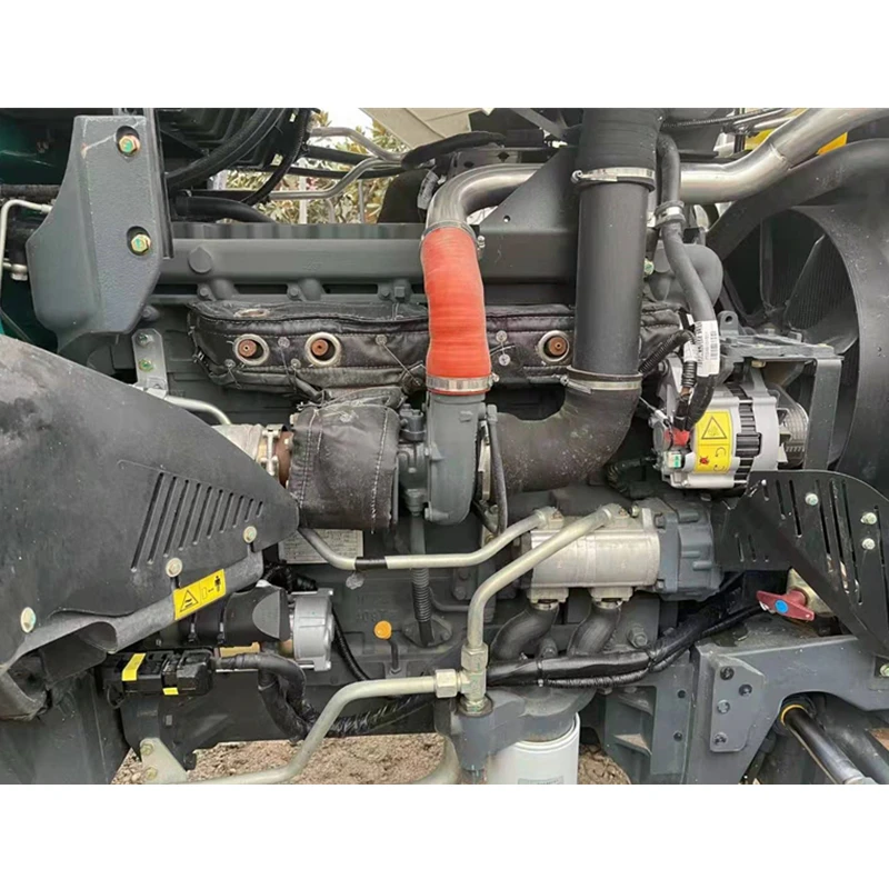 In Stock Product Utb Universal 445 With Cab Tow Truck Mini Farm Tractor Tyers