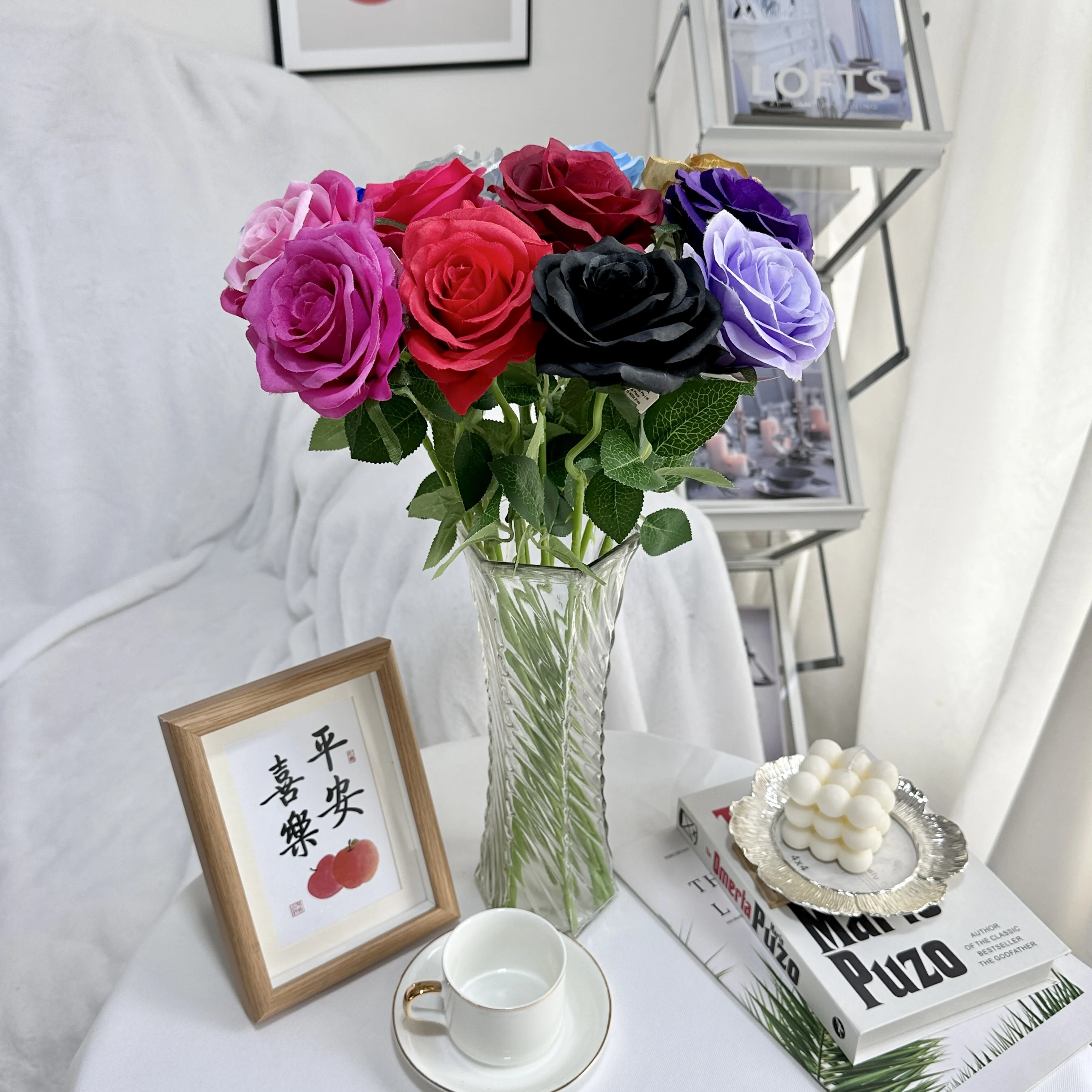 Skep 'n koninklike atmosfeer met koningsblou sielkouse hydrangea-blomme.