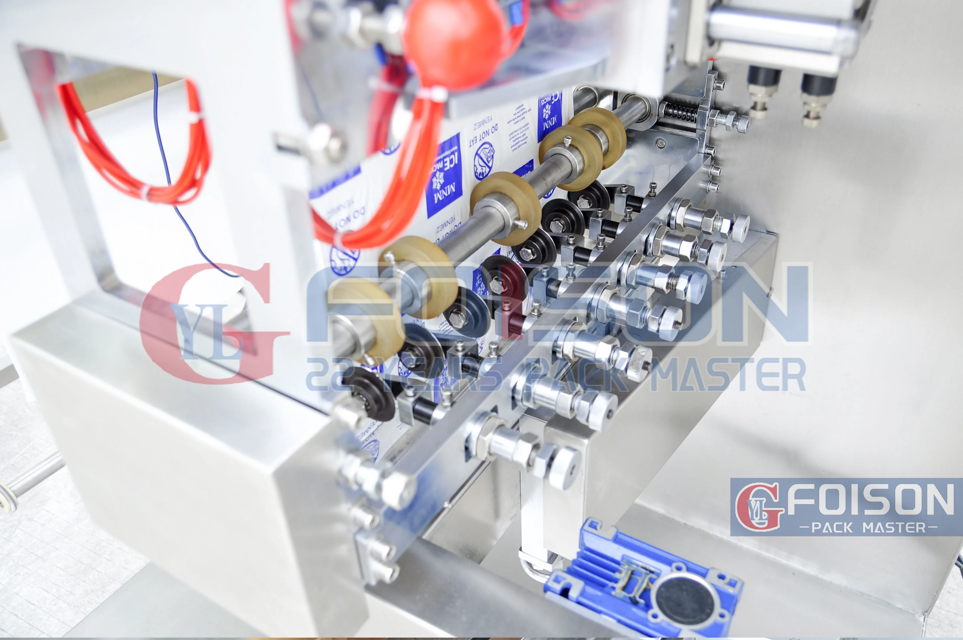 Grape Guard So2 Pad Absorbent  Moisture  Fruit Drying  Type Keep Fresh Filling and Packing Making Machine