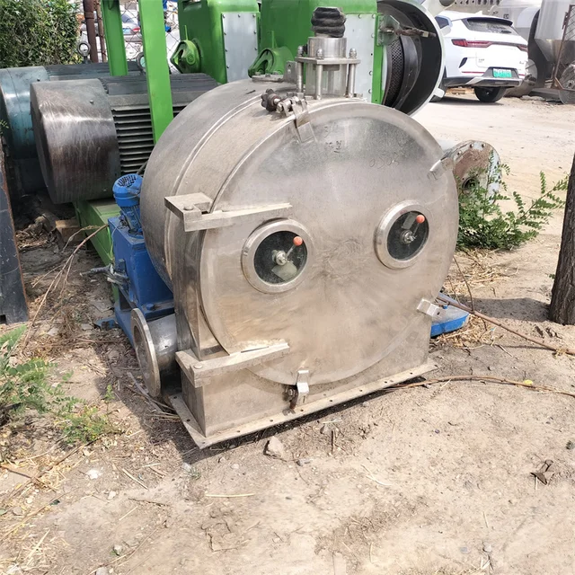 We sell screw centrifuges for juice clarification, dairy product separation, etc