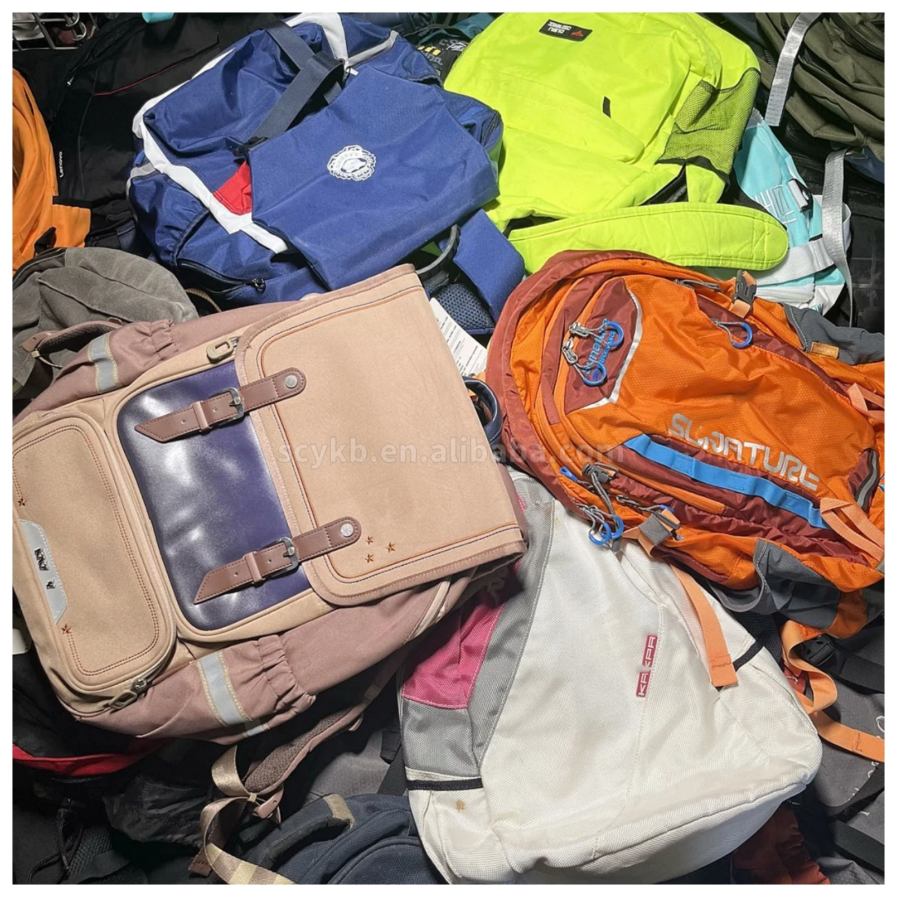 A20 Wholesale Mixed School Bag Backpack Second Hand Branded Children Nylon  Used Bags Backpacks Canvas Bags in Bales - Main Image